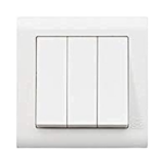 MK ESSENTIALS 3GANG 2WAY WIDE ROCKER-MV4783WHI